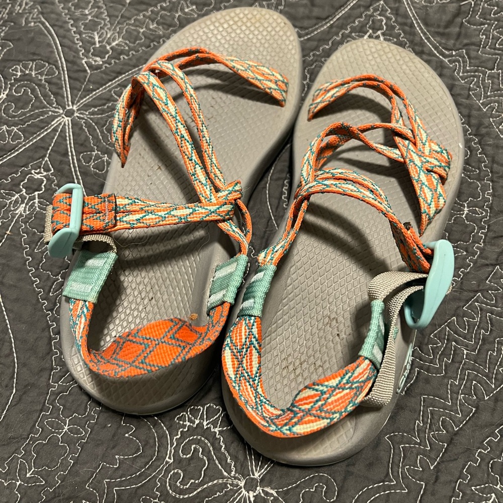 Worn Once - Women’s Chaco sandals - Size 8